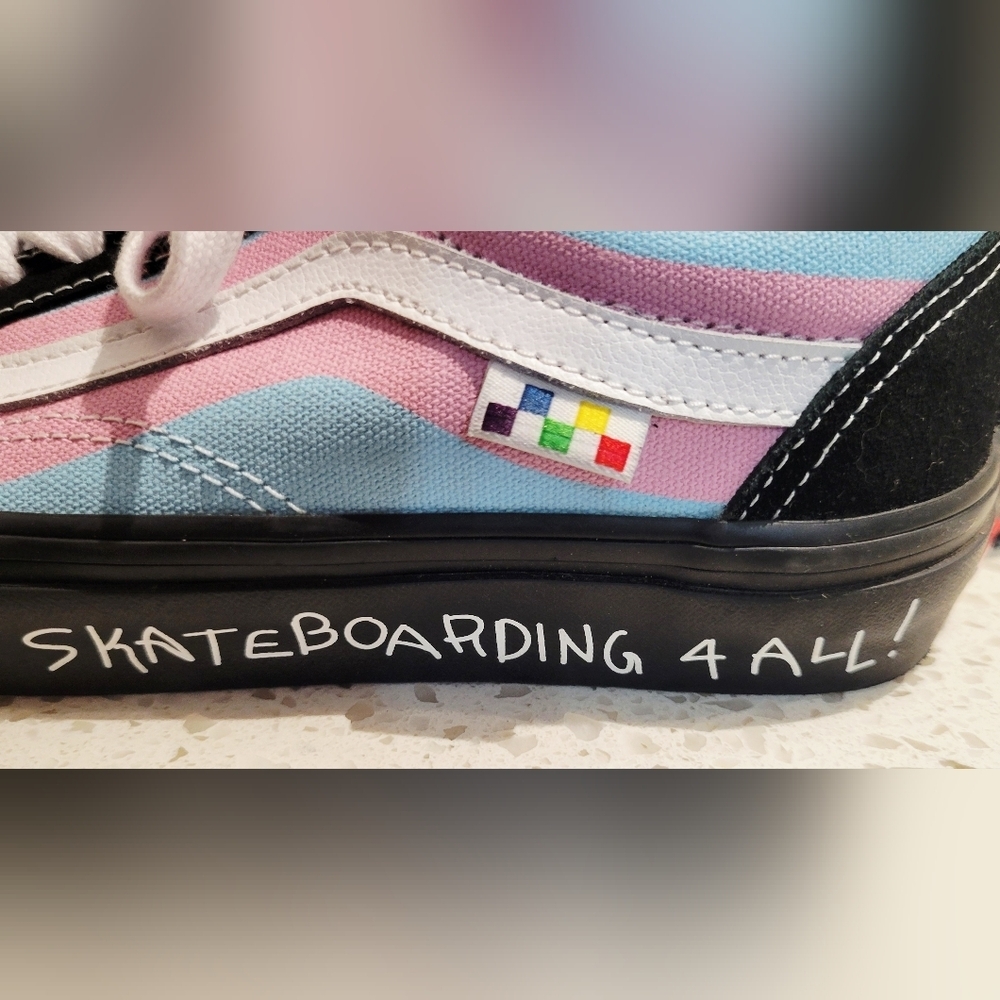 Vans Colorful "Skateboarding 4 All" Rainbow Sneakers | Size 5 - Picture 4 of 7